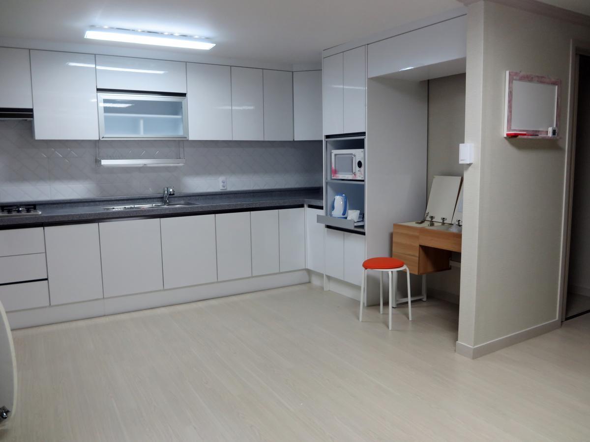 Honey House Hotel Busan Eksteriør billede